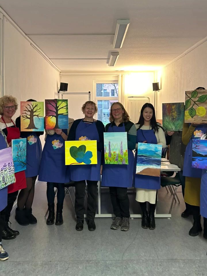 Anna Malerlebnisse — Guided painting sessions (1/5)