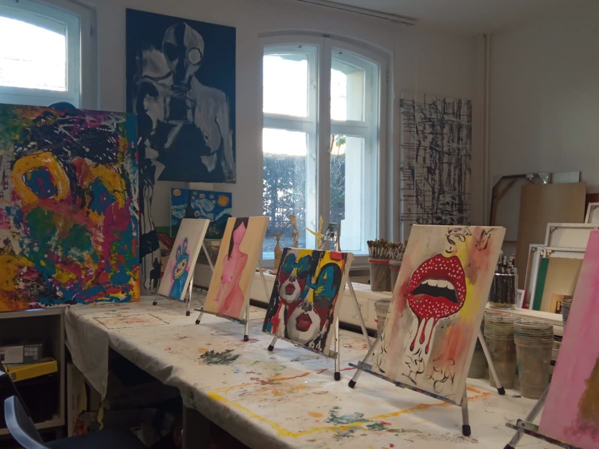 Aria Hart — Acrylic art, body painting, tattoo & nude painting