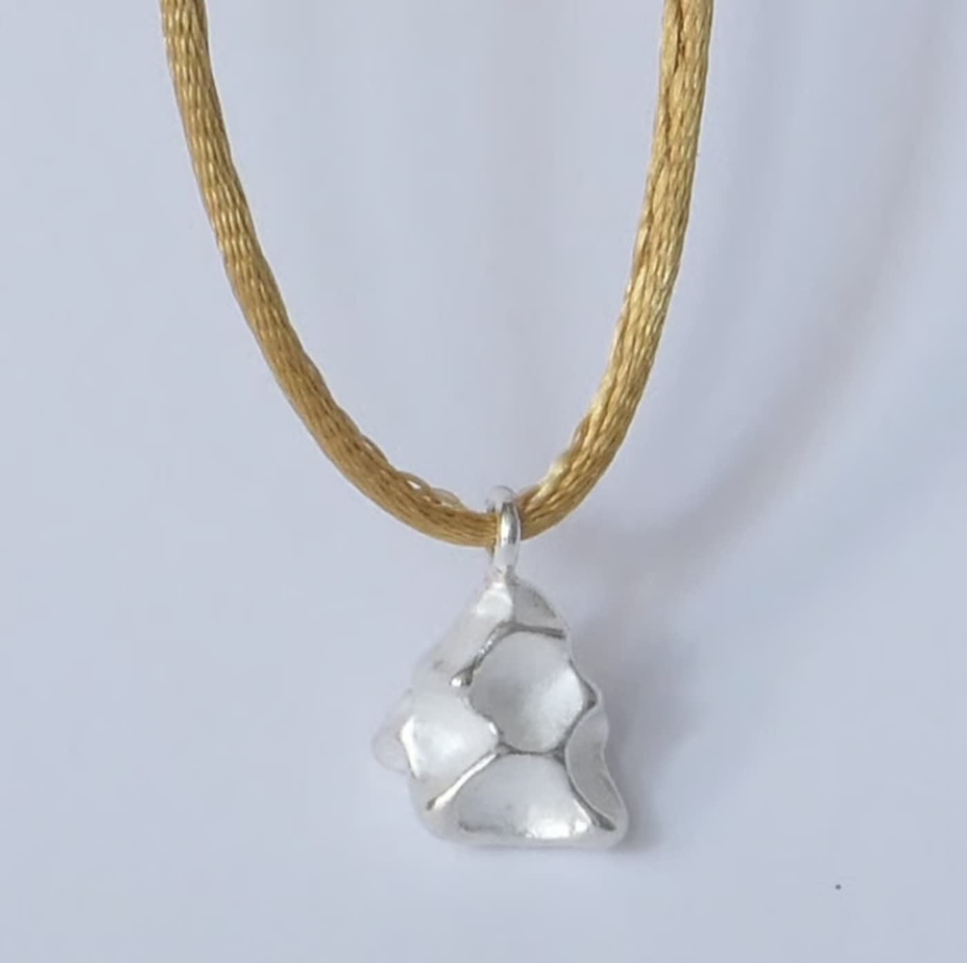 Rose — Silversmithing & jewelry workshops (3/3)
