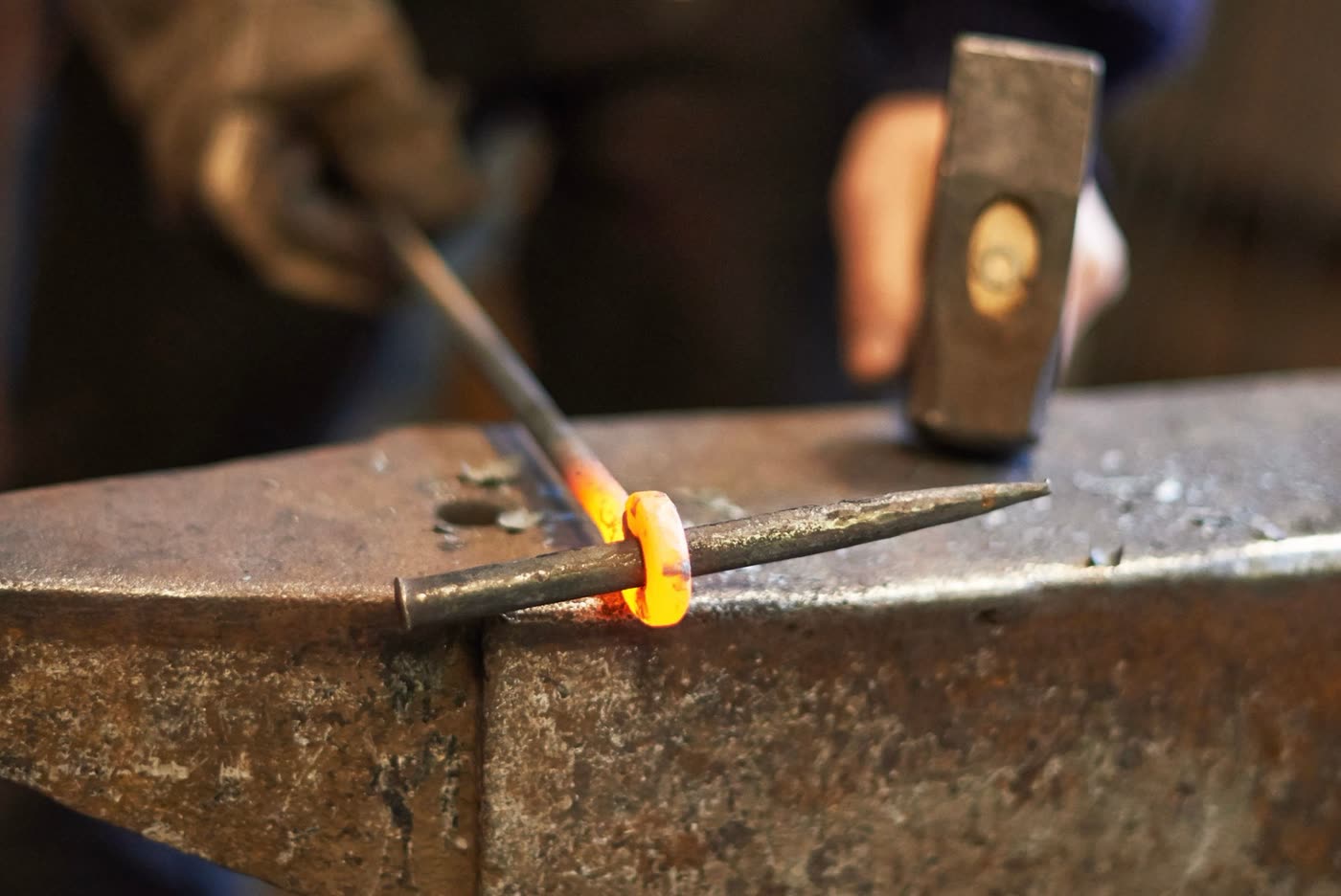Schmiedekurse Berlin — Blacksmithing & knife forging (3/5)